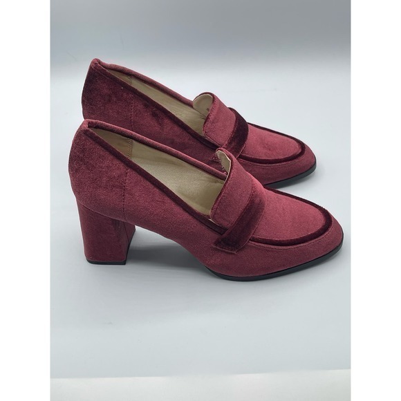 Pinot Noir Velvet Farrah‎ Loafer Women's Size 9W - Picture 1 of 11